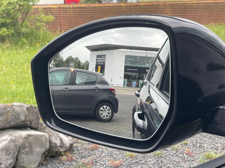 Vehicle Image 33