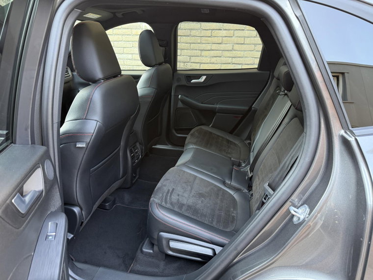 Vehicle Image 28