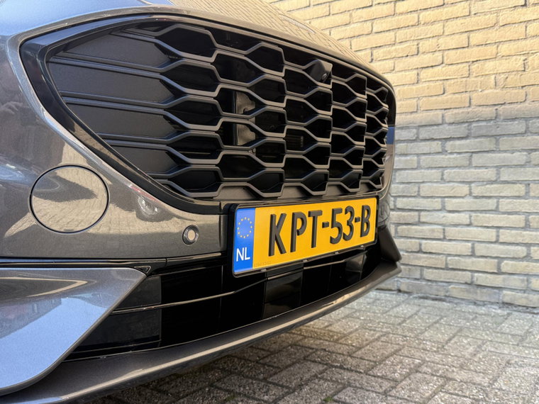 Vehicle Image 43