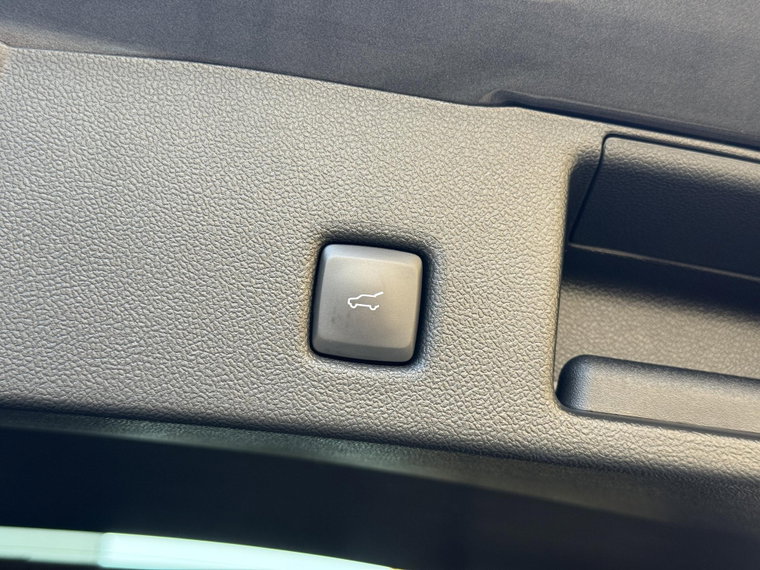 Vehicle Image 48