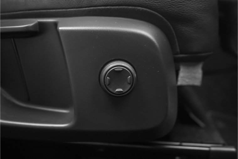 Vehicle Image 38
