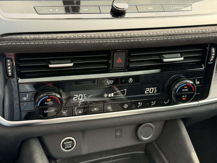 Vehicle Image 34