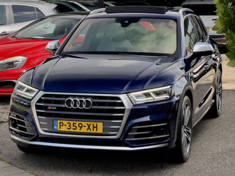 Vehicle Image 16
