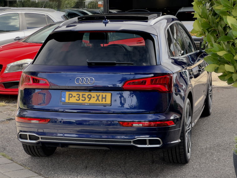 Vehicle Image 19