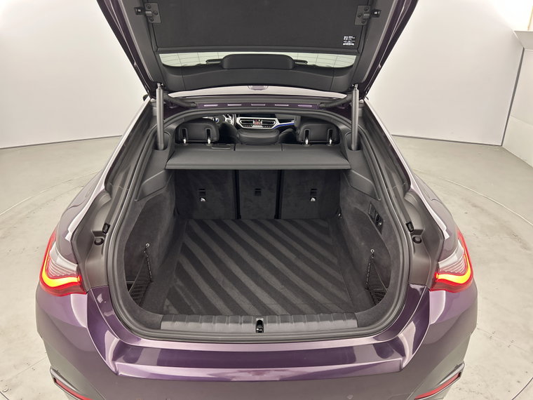 Vehicle Image 33