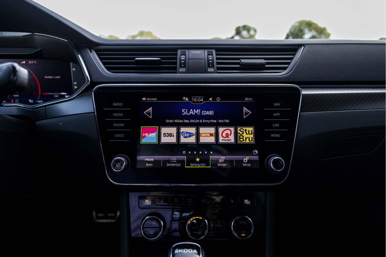 Vehicle Image 30