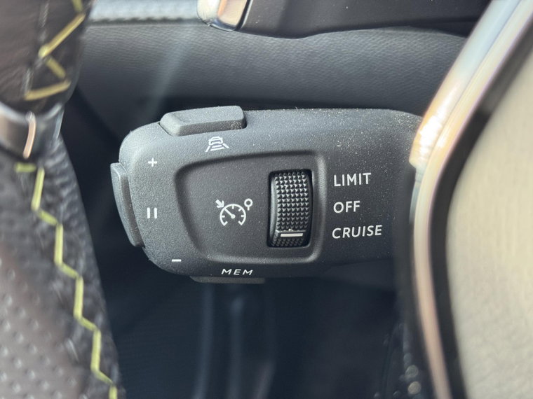 Vehicle Image 38
