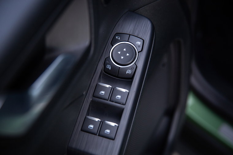 Vehicle Image 33