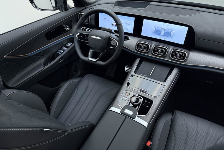 Vehicle Image 18