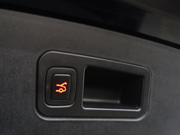 Vehicle Image 40