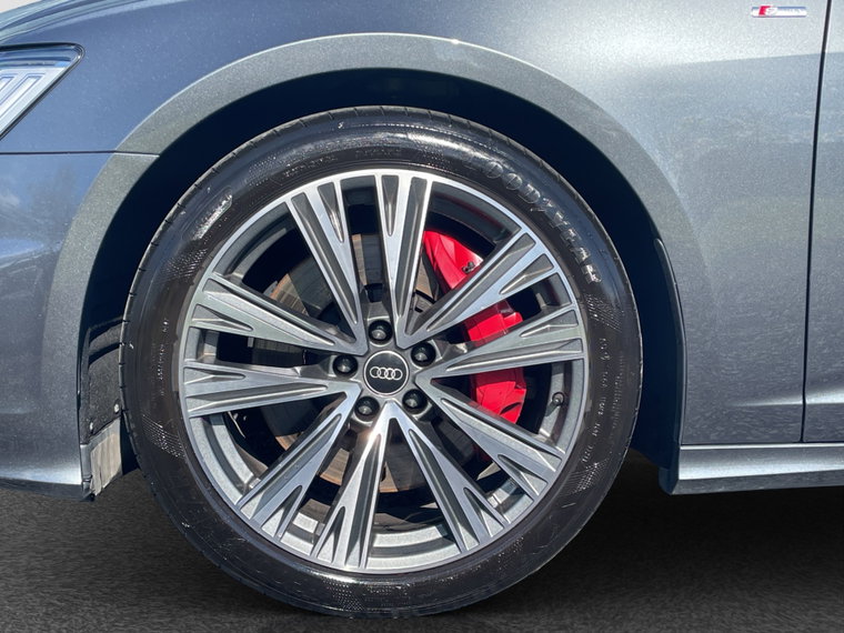 Vehicle Image 30
