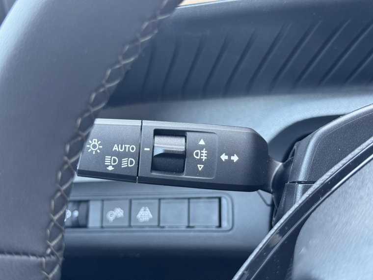 Vehicle Image 33