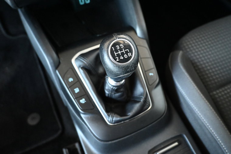 Vehicle Image 32