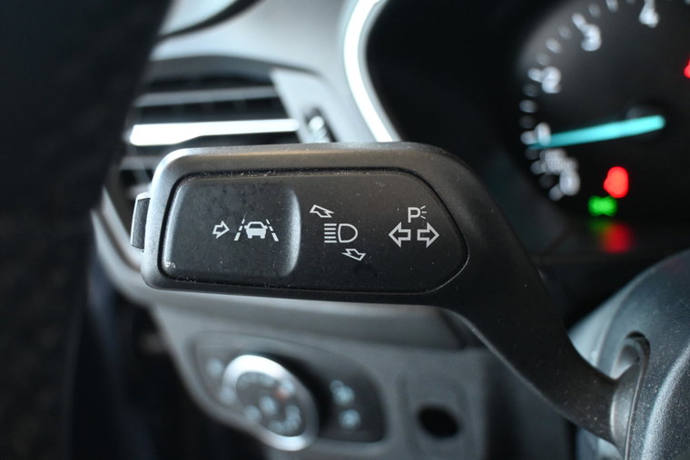 Vehicle Image 38