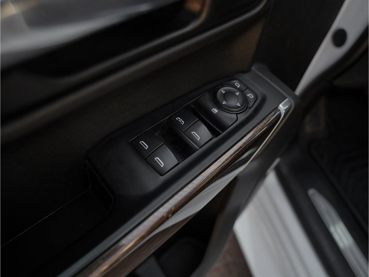 Vehicle Image 37