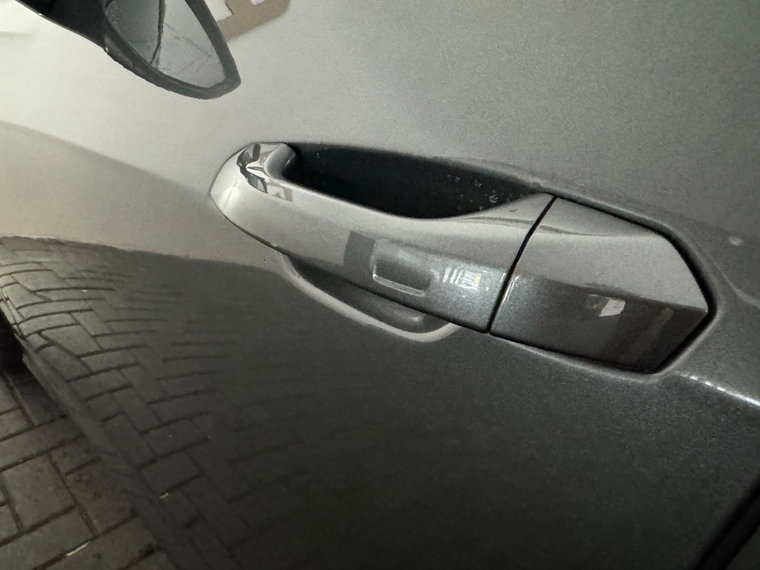 Vehicle Image 31