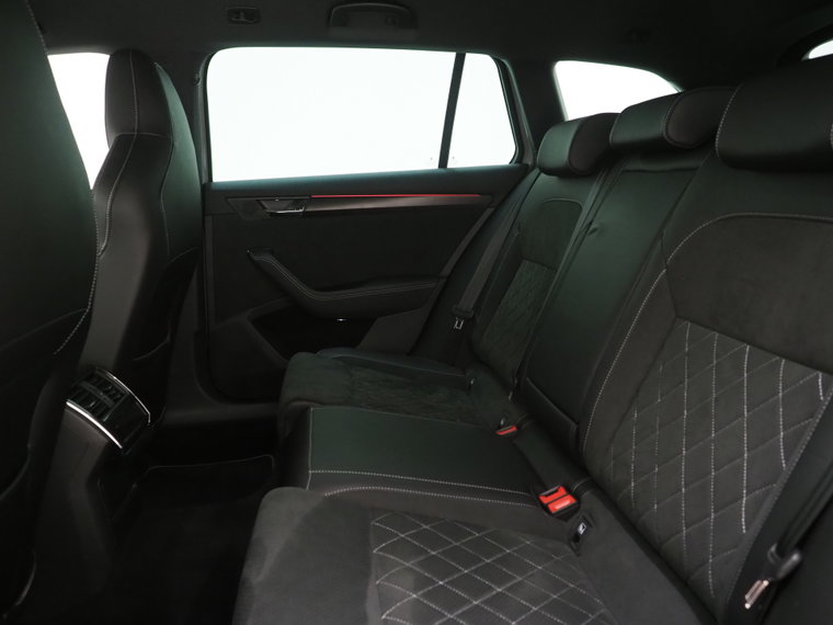 Vehicle Image 38