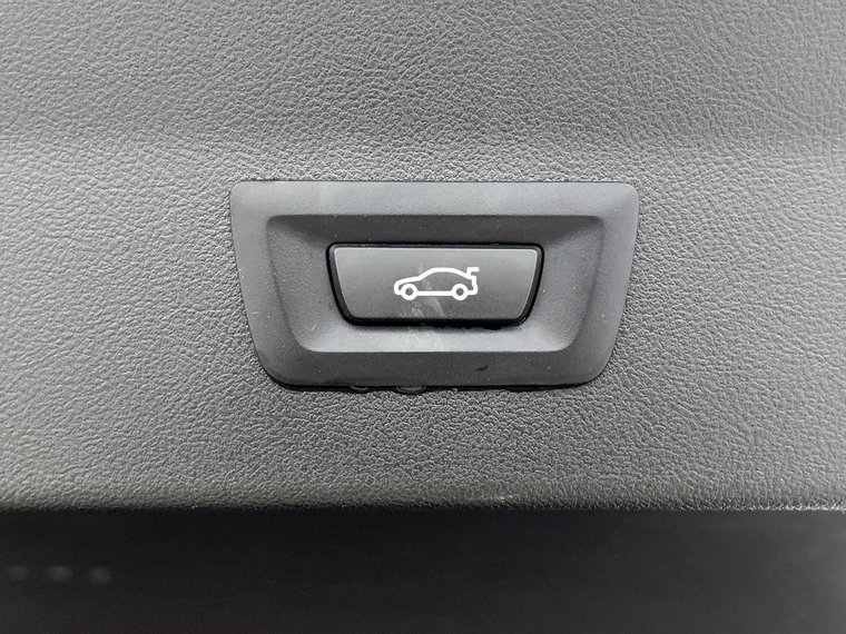 Vehicle Image 29