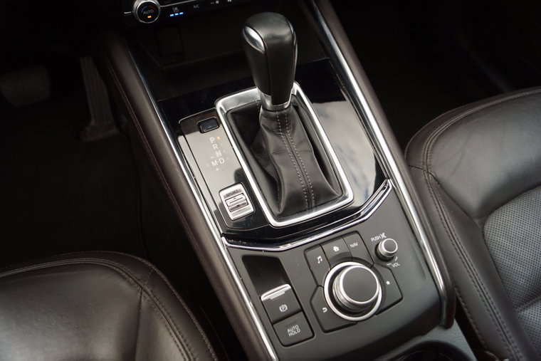Vehicle Image 19