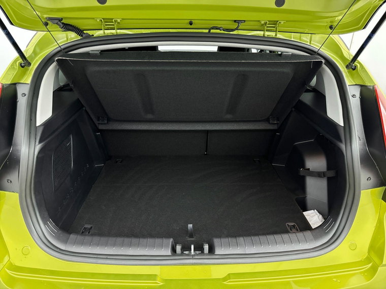 Vehicle Image 19