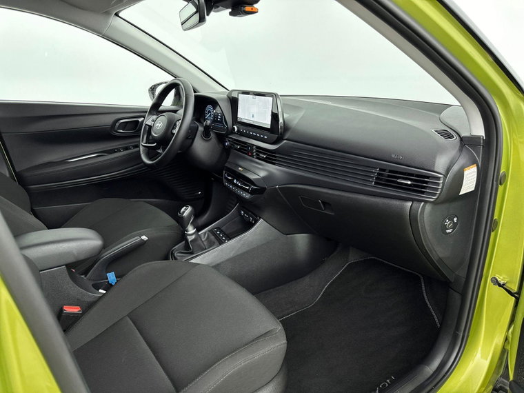 Vehicle Image 35