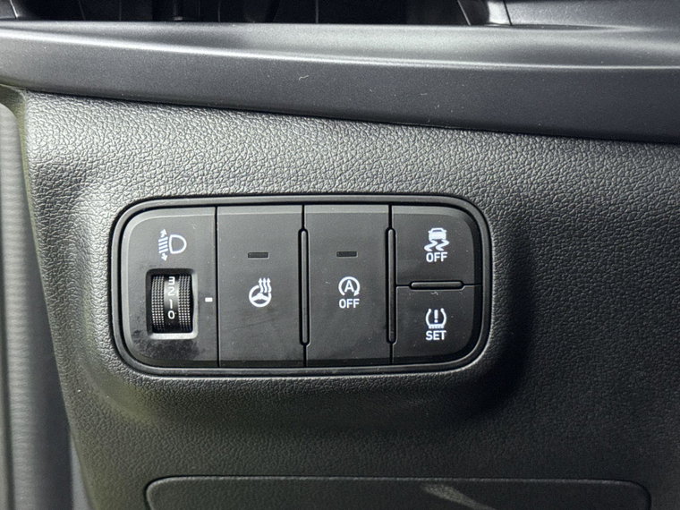 Vehicle Image 40
