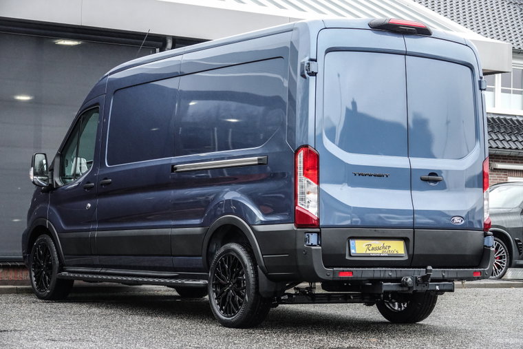 Vehicle Image 23