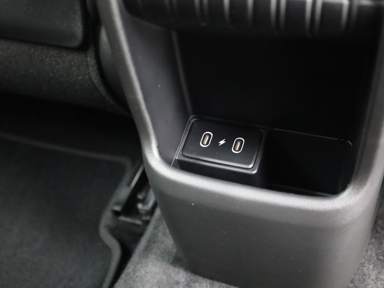 Vehicle Image 39