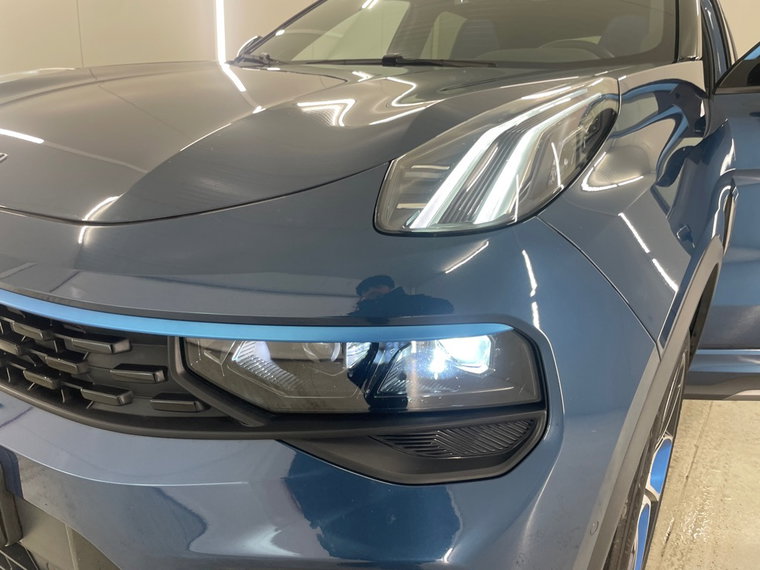 Vehicle Image 13