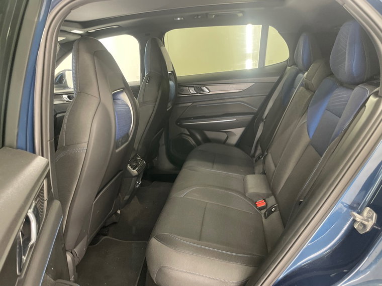 Vehicle Image 22