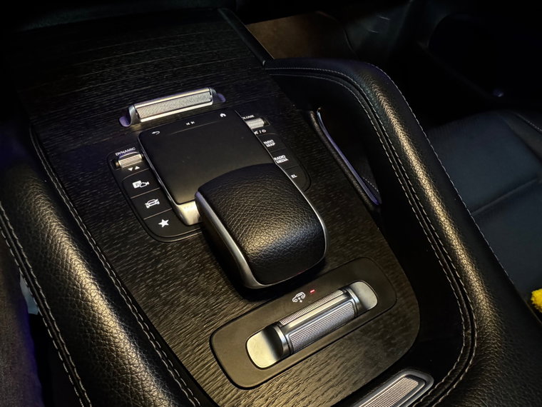 Vehicle Image 39
