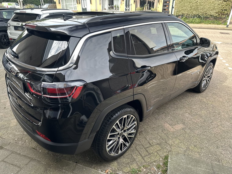 Vehicle Image 41