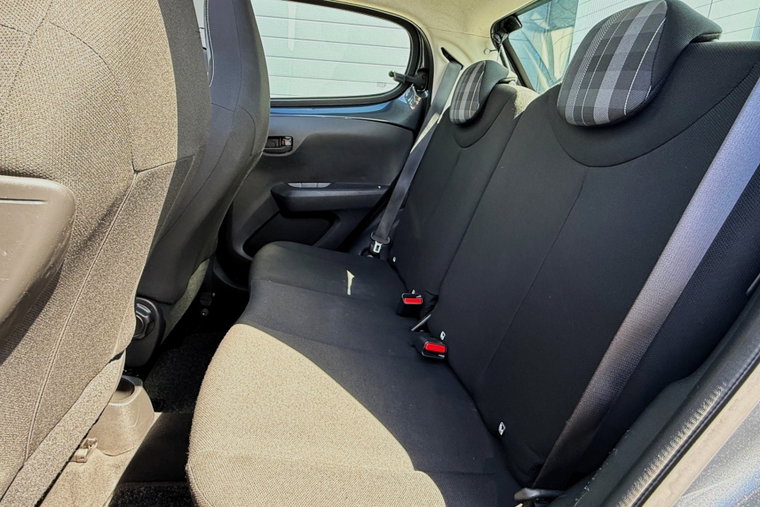 Vehicle Image 20
