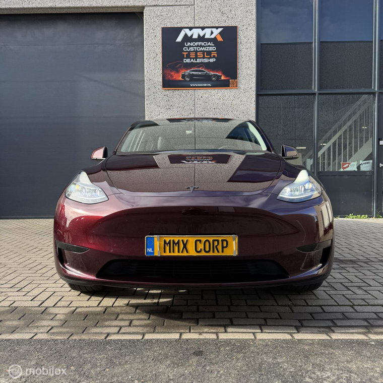 Vehicle Image 4