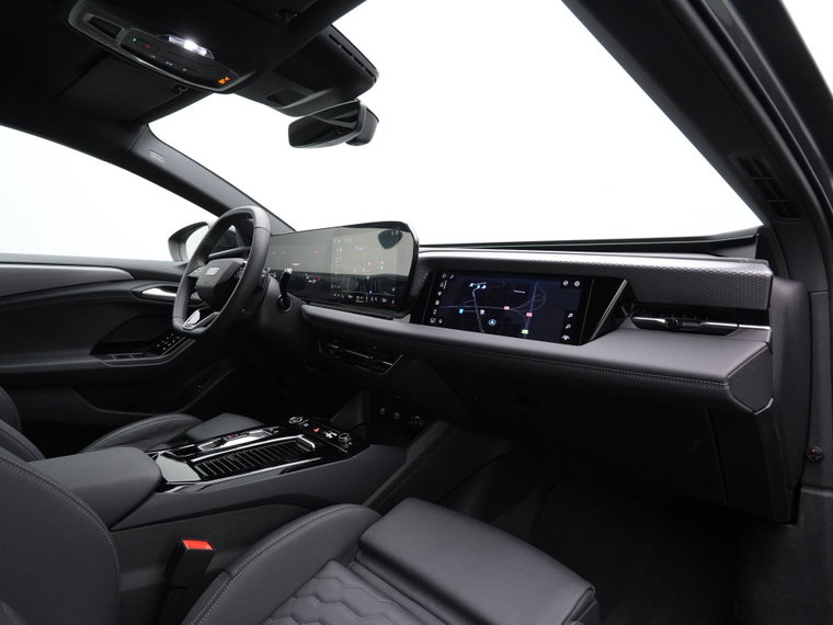 Vehicle Image 38