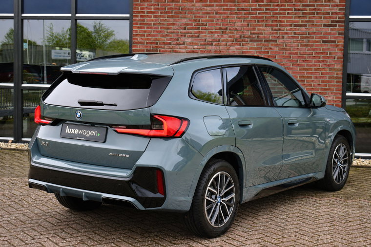 Vehicle Image 50