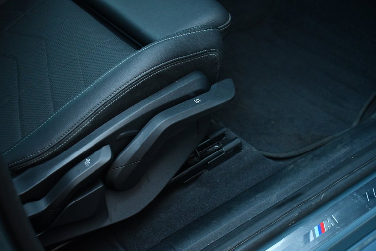 Vehicle Image 59