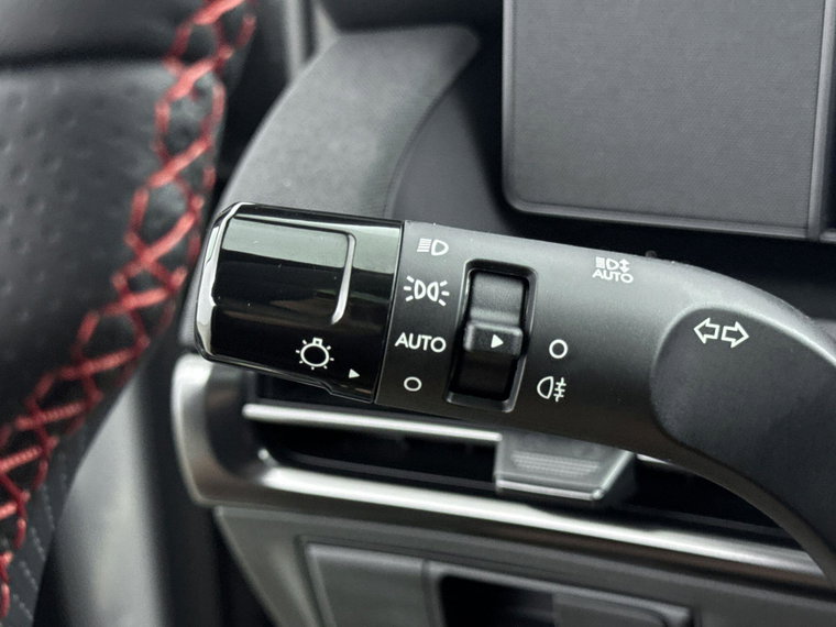 Vehicle Image 26