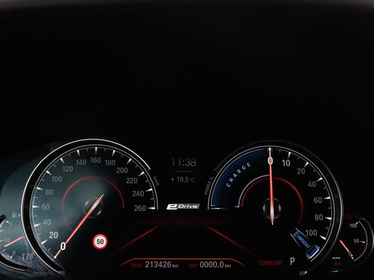 Vehicle Image 38
