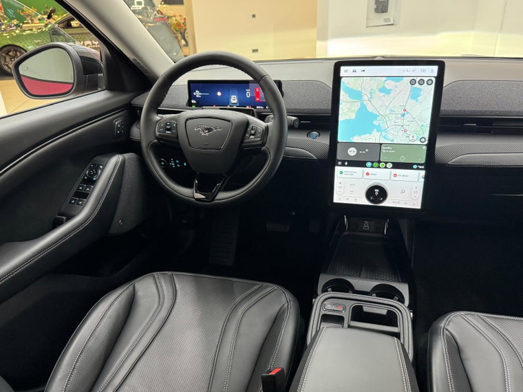 Vehicle Image 22