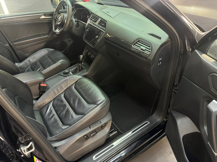 Vehicle Image 38