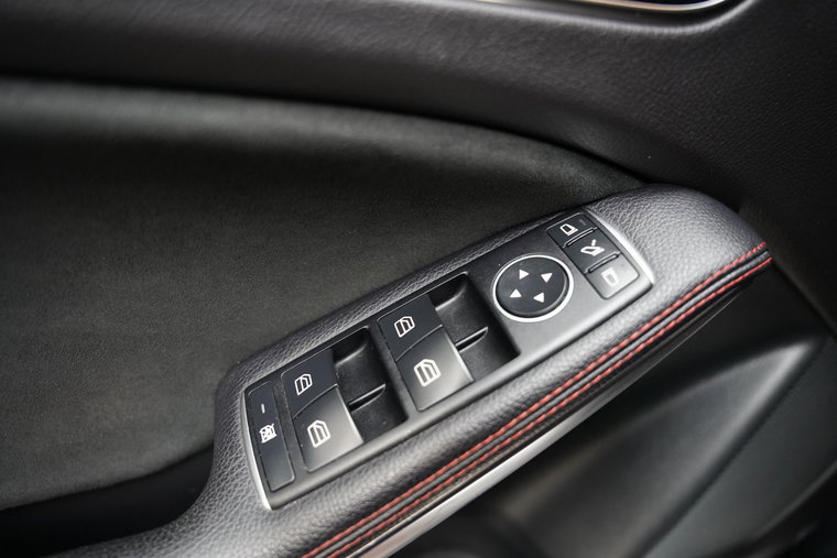 Vehicle Image 40