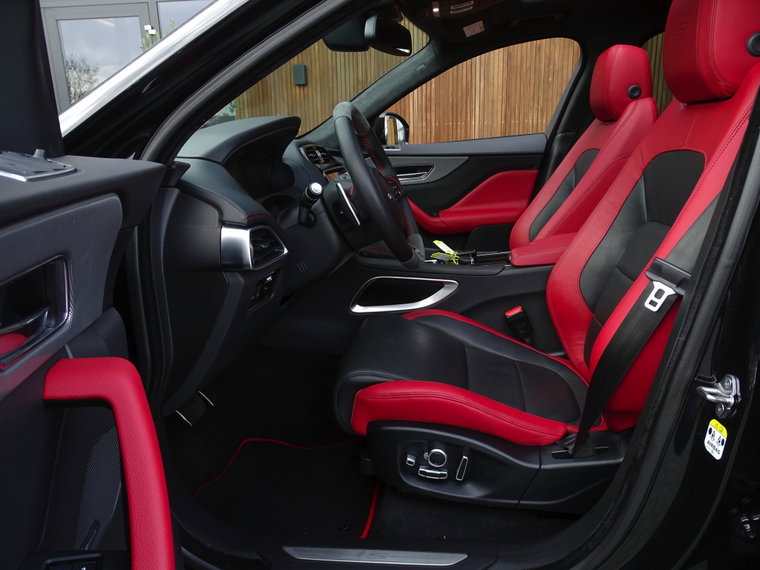 Vehicle Image 15
