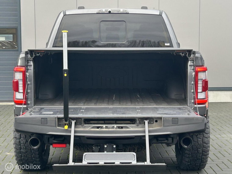 Vehicle Image 39