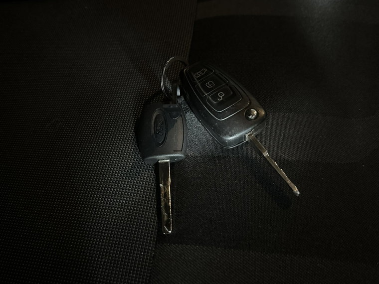 Vehicle Image 17