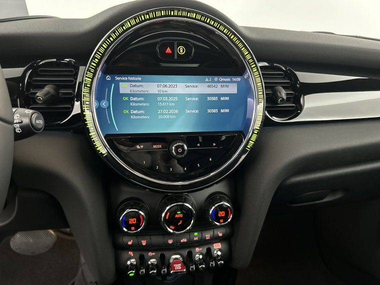 Vehicle Image 36