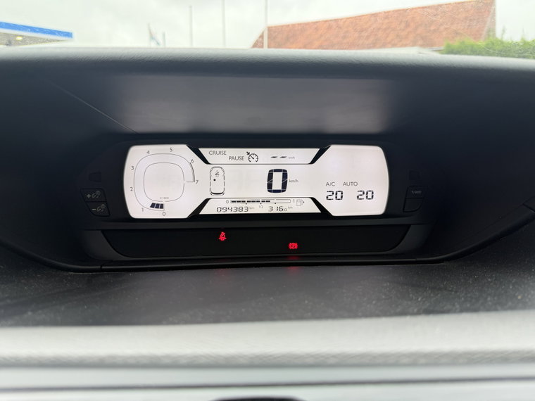 Vehicle Image 27