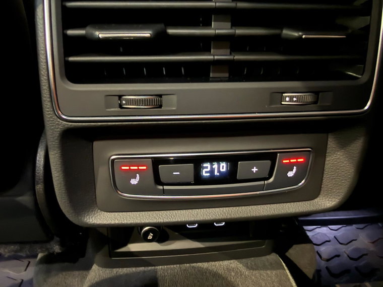Vehicle Image 42