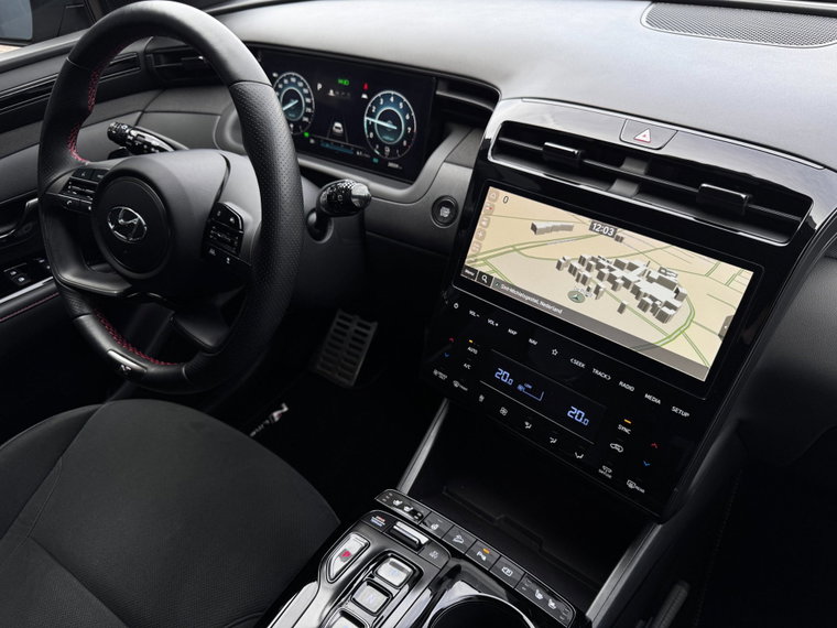 Vehicle Image 13