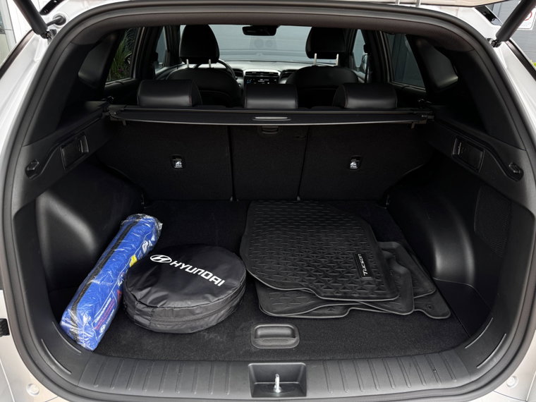 Vehicle Image 33